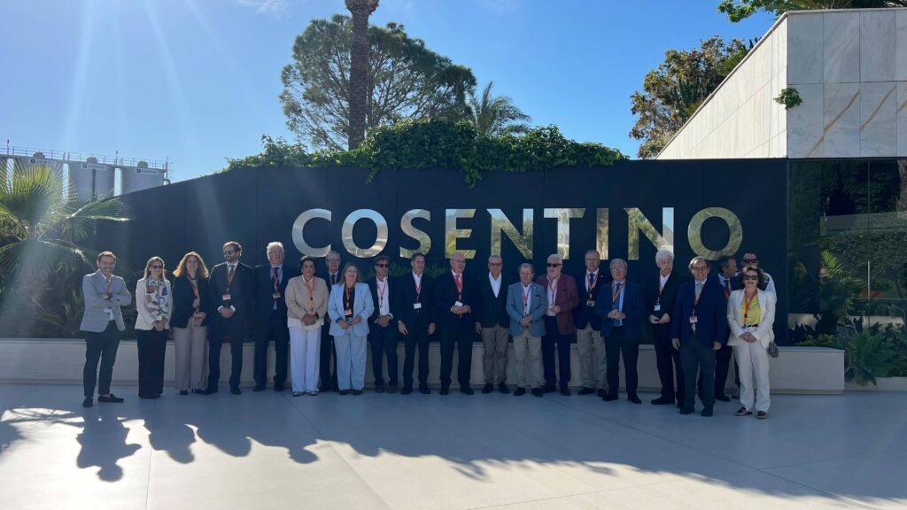 Foto familia Camaras Andalucia - Las Cámaras de Andalucía celebran su Pleno en Almería y visitan las instalaciones del Grupo Cosentino
